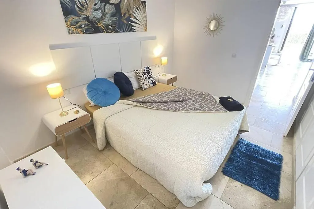 Ocean Deluxe Palm-Mar Apartment